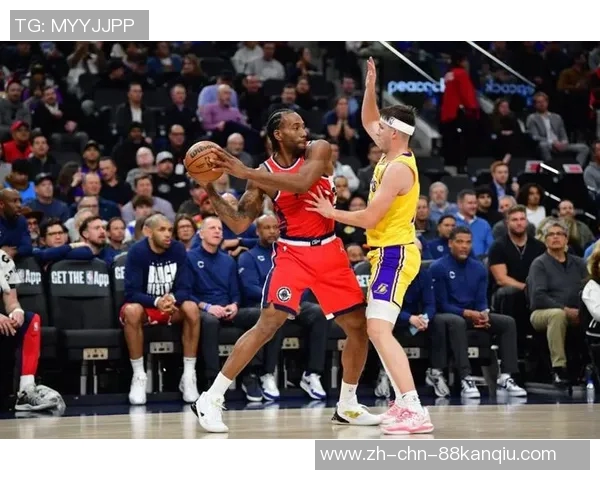 湖人对决快船精彩赛事完整版直播全程回顾与分析